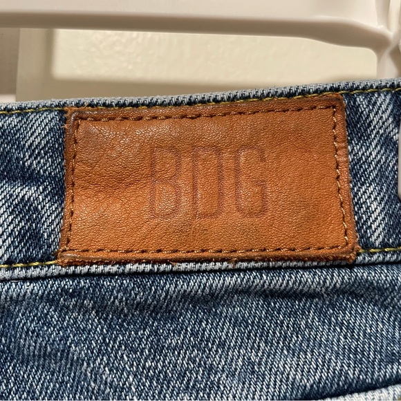 Urban Outfitters BDG jessye two toned mid rise true straight leg jeans 24 - Picture 11 of 16